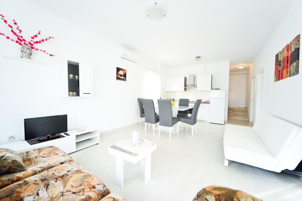 Apartments Valentina Petrčane Kültér fotó