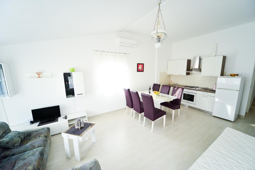 Apartments Valentina Petrčane Kültér fotó