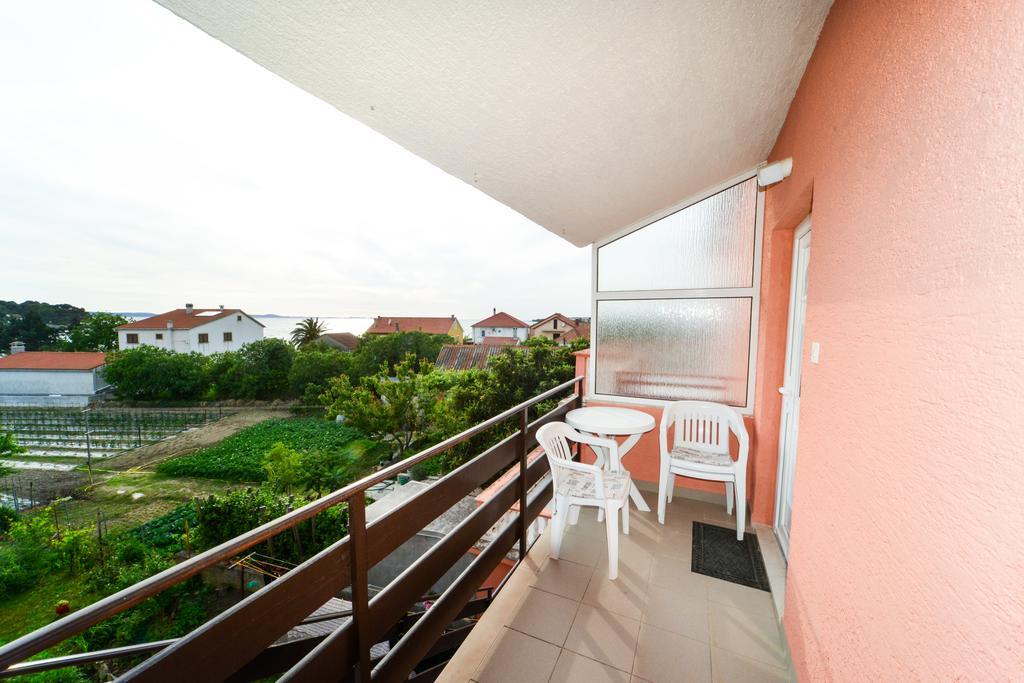 Apartments Valentina Petrčane Kültér fotó