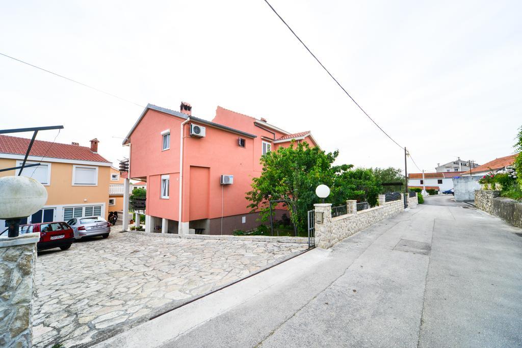 Apartments Valentina Petrčane Kültér fotó