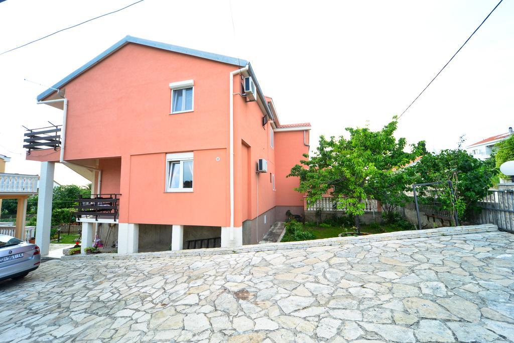 Apartments Valentina Petrčane Kültér fotó